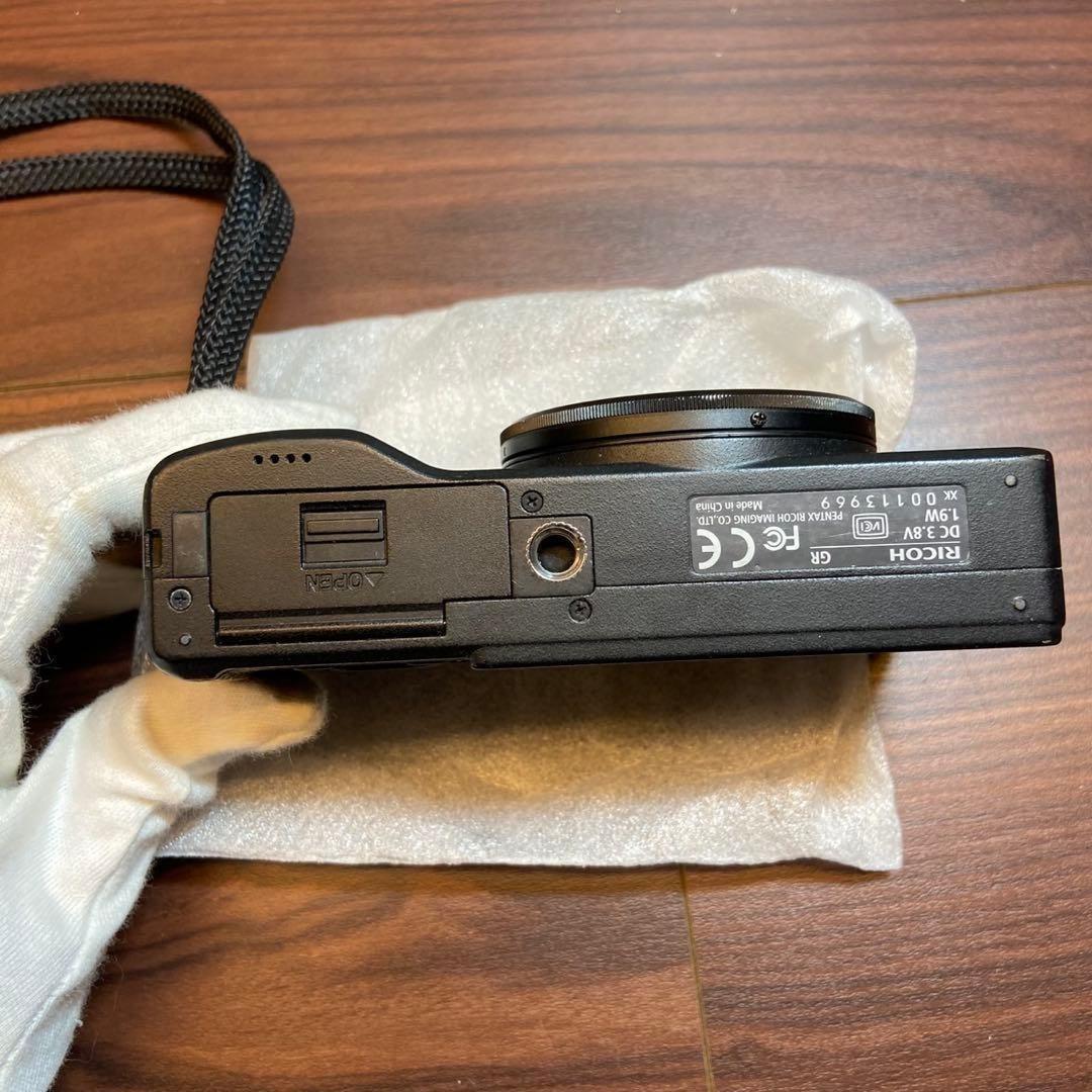 Ricoh Compact Digital Cameras Gr 4934