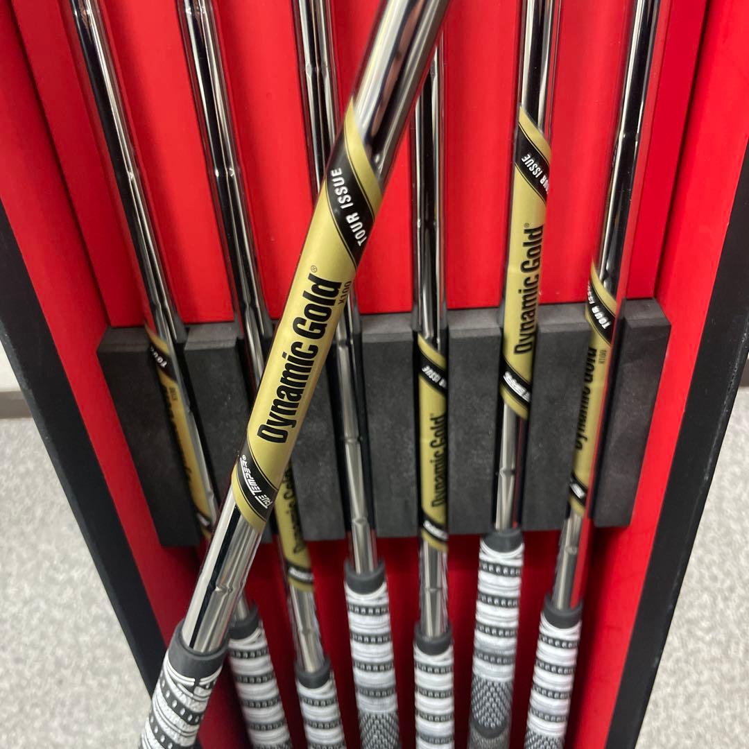 Taylormade Iron Set P 7Tw X100