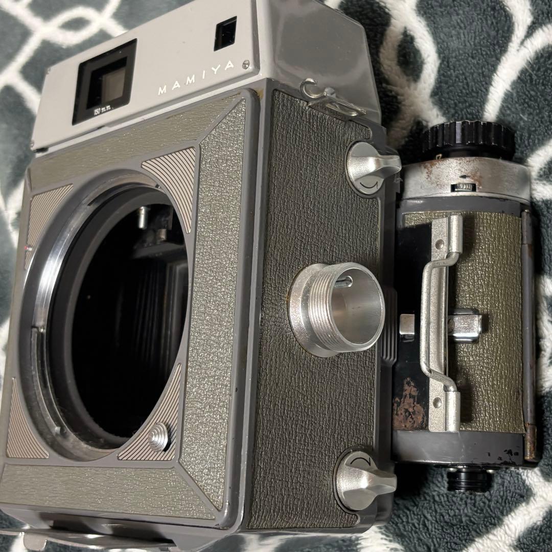 Mamiya Large Format Medium Cameras (Film) Press
