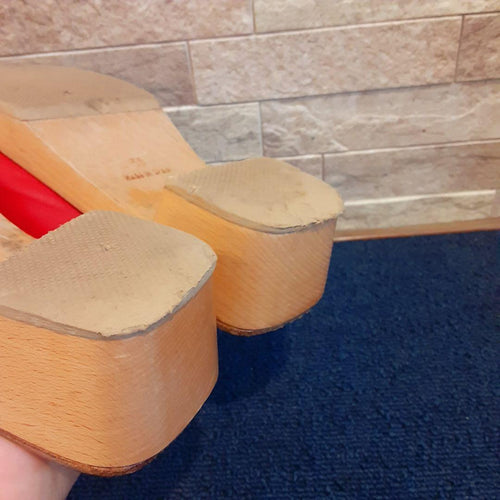 Hermes Beach Sandals Shower