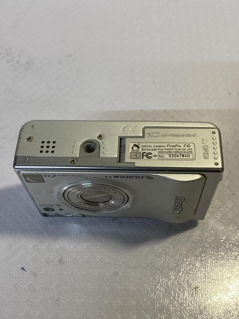 Fujifilm Compact Digital Cameras F10 #849