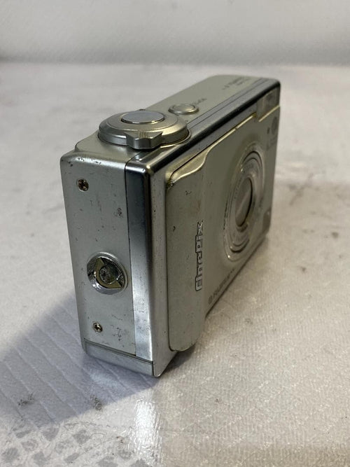 Fujifilm Compact Digital Cameras F10 #849