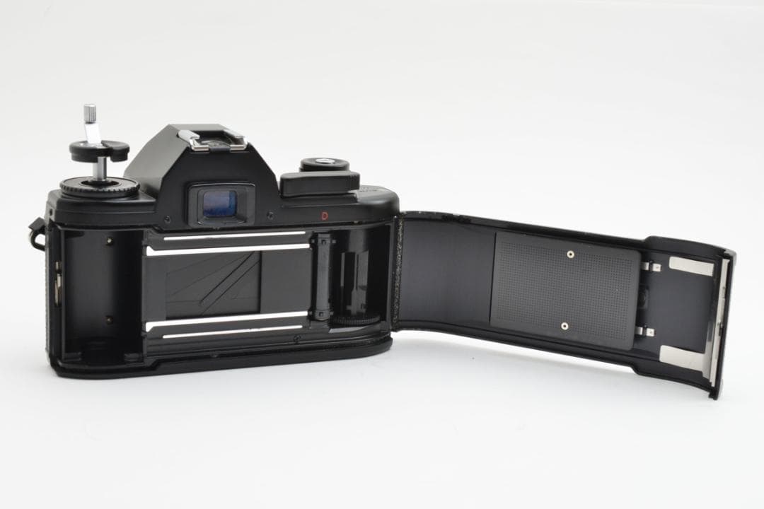 Nikon Slr Camera (Film) Em Nikkor 80-200Mm F4.5