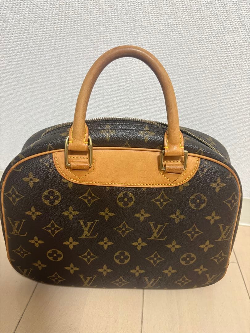 Louis Vuitton Handbag