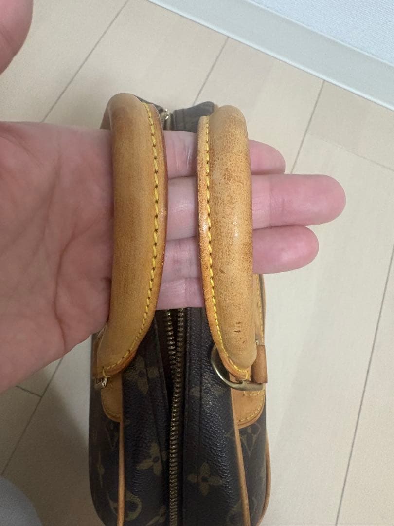 Louis Vuitton Handbag