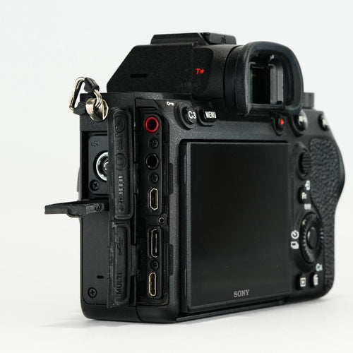 Sony Mirrorless Interchangeable Lens Cameras 7V? 7Riv 6100 767