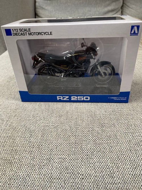 Motorcycles 1/12 Yamaha Rz250