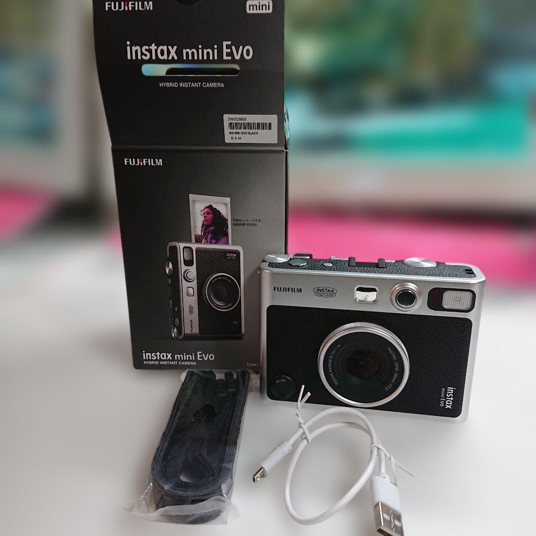 Instant Cameras Fujifilm Instax Mini Evo