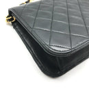 Chanel Messenger Bag R1703
