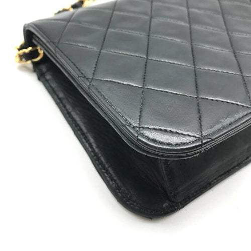 Chanel Messenger Bag R1703