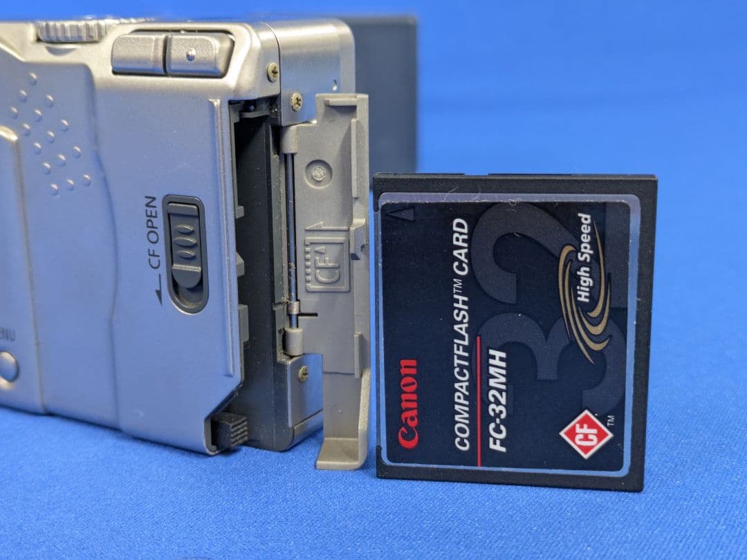 Compact Digital Cameras Canon Ixy 300 Cf