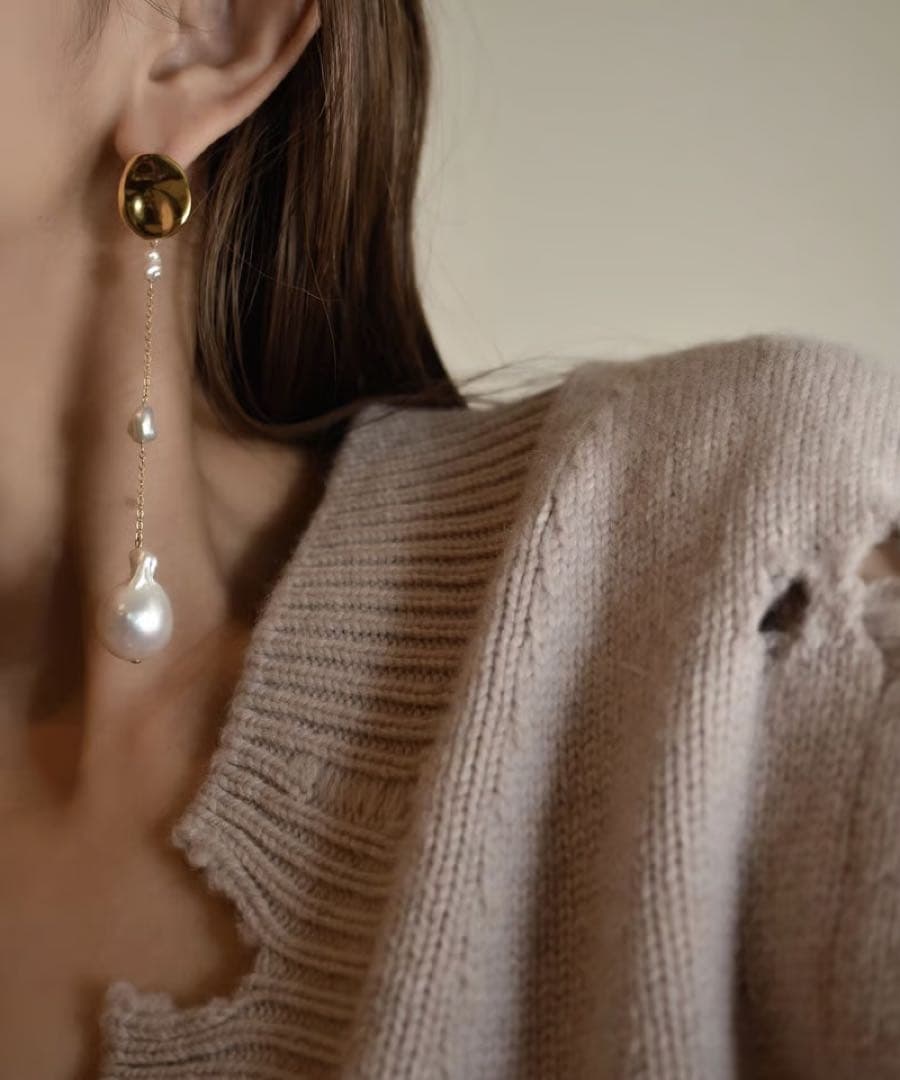 Earrings (For Both Ears) Lipsalis Spill