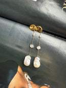 Earrings (For Both Ears) Lipsalis Spill