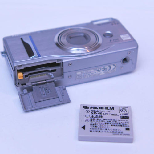 Fujifilm Compact Digital Cameras Finepix F700