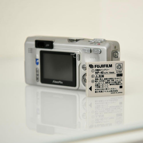 Fujifilm Compact Digital Cameras Finepix F700