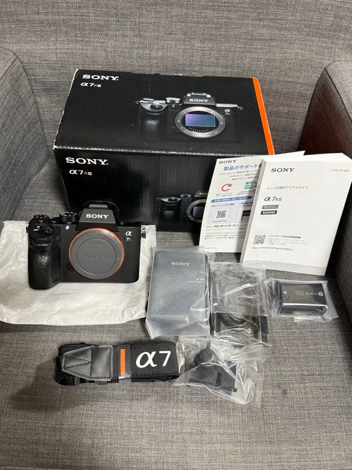 Sony Mirrorless Interchangeable Lens Cameras 7Riii Ilce-7Rm