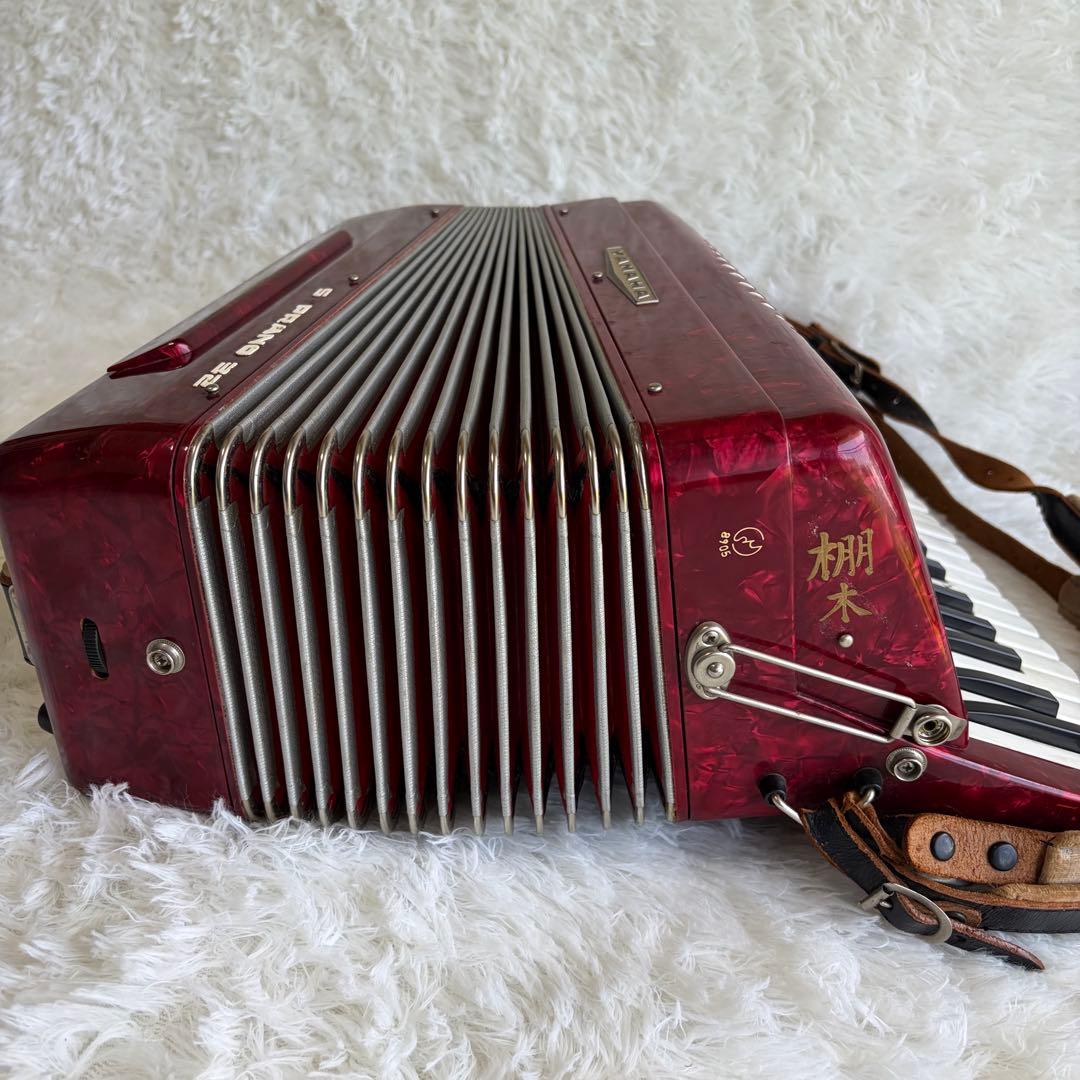 Yamaha Accordions S-32 32