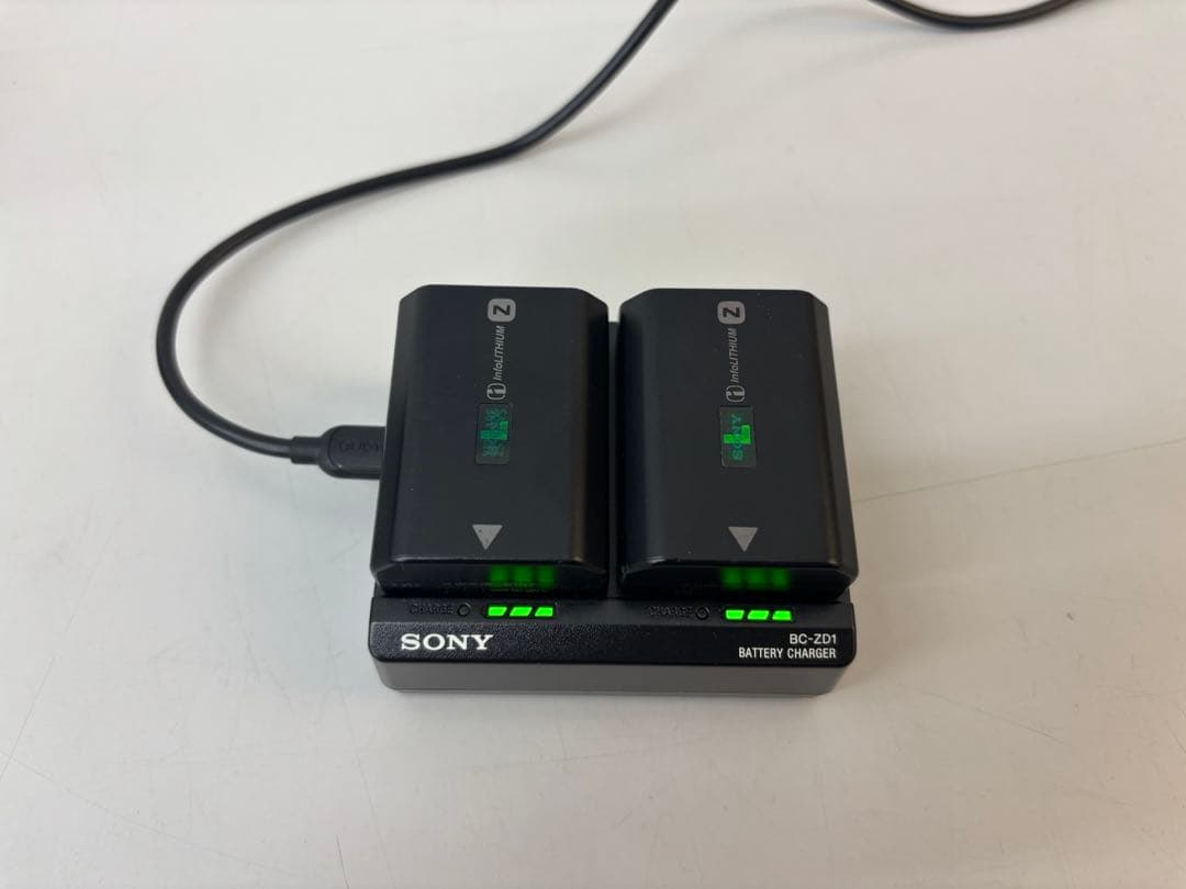 Sony Video Cameras Fx30 (Np-Fz100 2 Bc-Zd1
