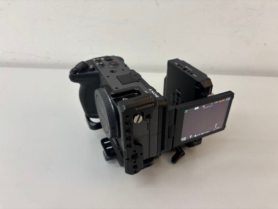 Sony Video Cameras Fx30 (Np-Fz100 2 Bc-Zd1