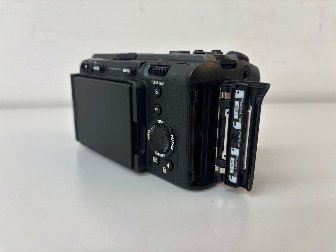 Sony Video Cameras Fx30 (Np-Fz100 2 Bc-Zd1