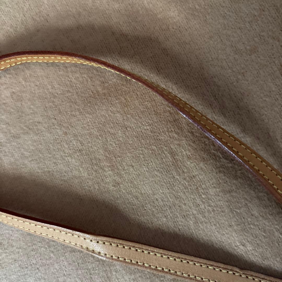Louis Vuitton Shoulder Bags Gm