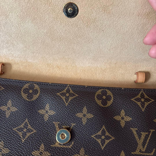 Louis Vuitton Shoulder Bags Gm