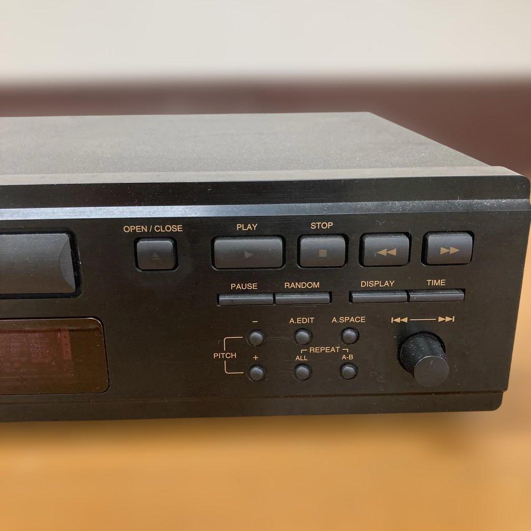 Denon Cd Sacd Players 686 Dcd-755