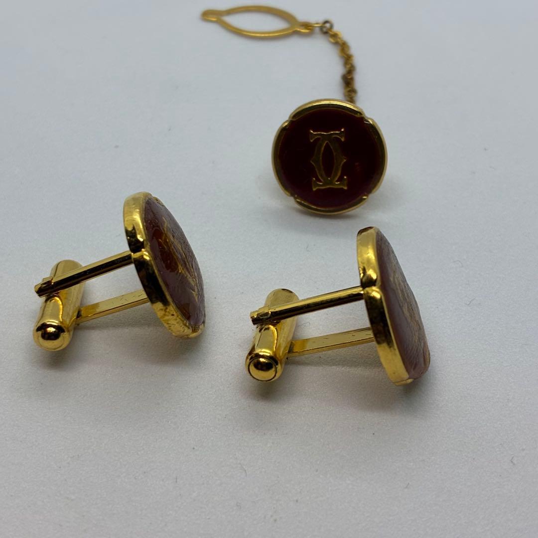 Cufflinks