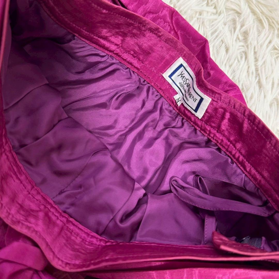 Yves Saint Laurent Pencil Skirts M