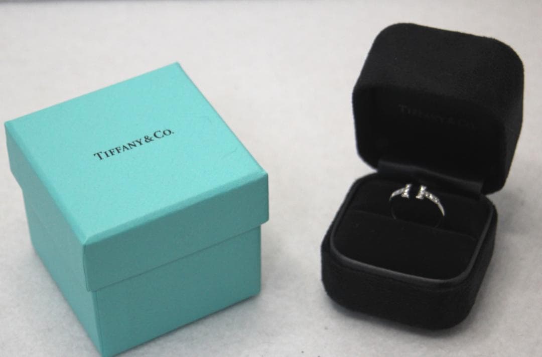 Tiffany Rings T 750(Wg) 2.5G