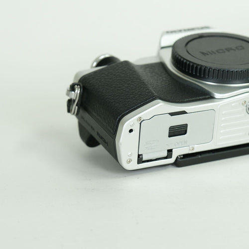 Olympus Mirrorless Interchangeable Lips 3,540 Om-D E-M10 Mark Ii