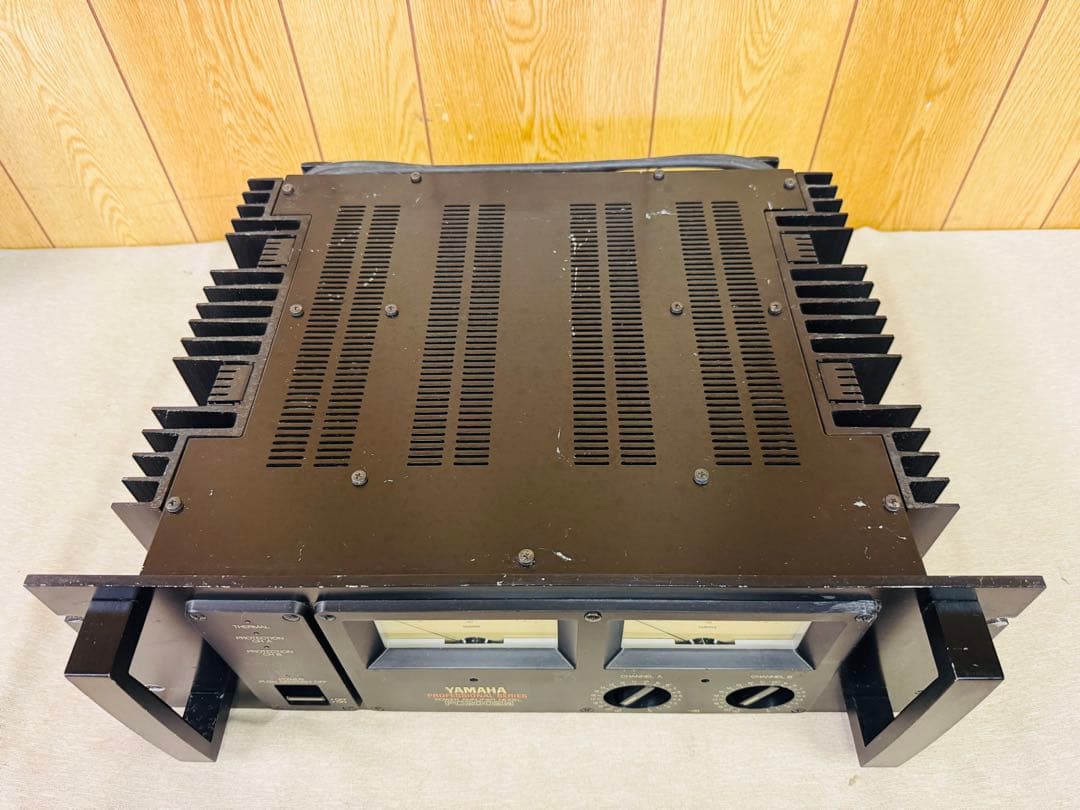 Yamaha Power Amplifiers Pc2002M