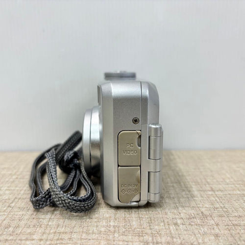 Pentax Compact Digital Cameras Optio 230