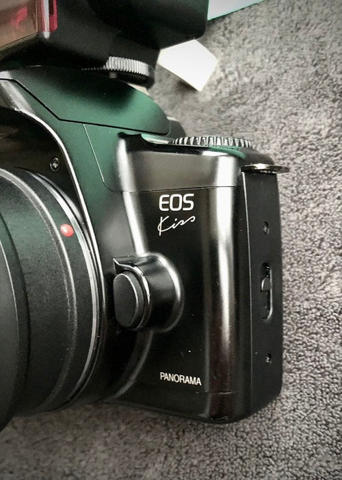 Canon Slr Camera (Film) Eos Kiss