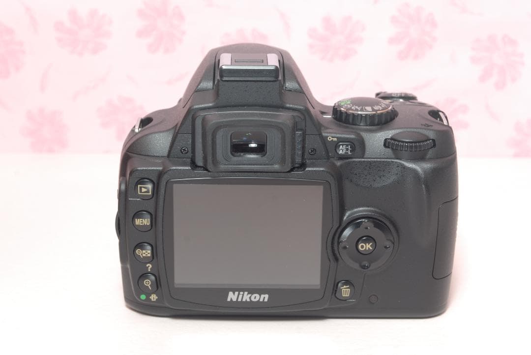 Canon Digital Slrs Nikon D40