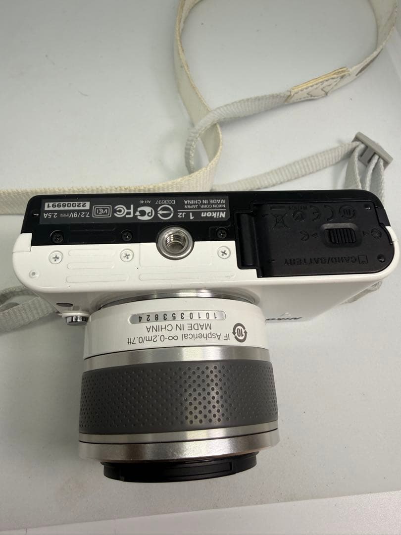 Nikon Compact Digital Camera 1 J2 Nikkor 10-30Mm