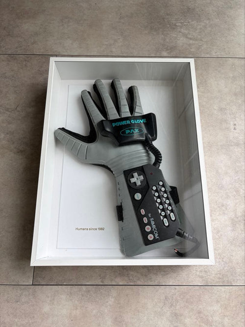 Decorative Objects Power Glove Diy