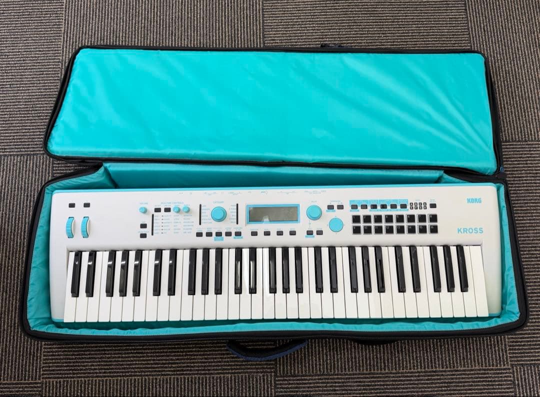 Korg Other Kross2-61-Gb Gray-Blue Blue Gray