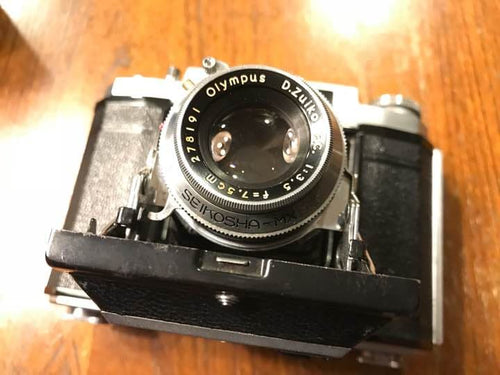 Mamiya Large -Size Medium Format Camera (Film) 6