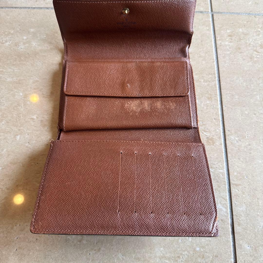 Portefeuilles à trois volets Louis Vuitton