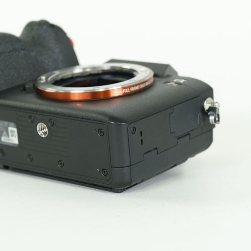Sony Mirrorless Interchangeable Lips 61,240 2 7R Iv Ilce-7Rm4 E