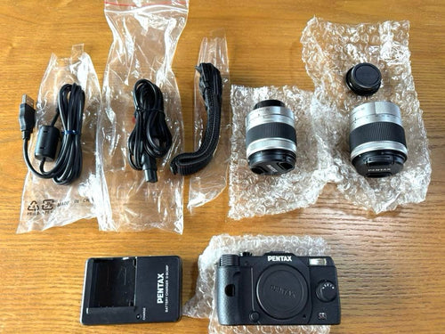 Pentax Mirrorless Interchangeable Lens Cameras Q10
