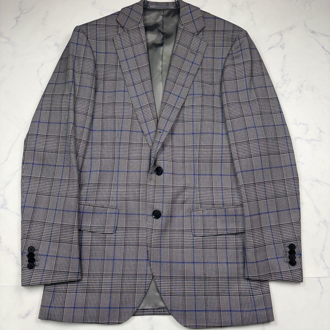 Tomorrowland Business Suit