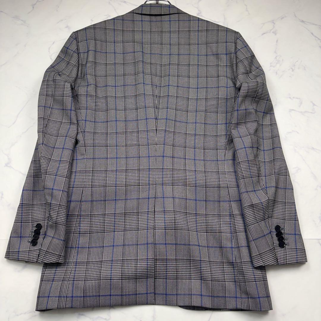 Tomorrowland Business Suit