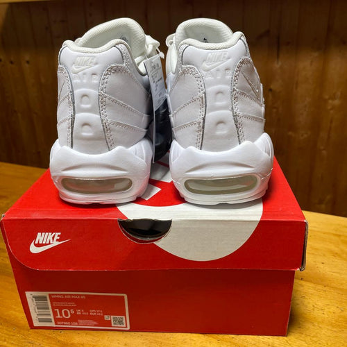Nike Sneakers W Air Max 95 "Triple White" 27