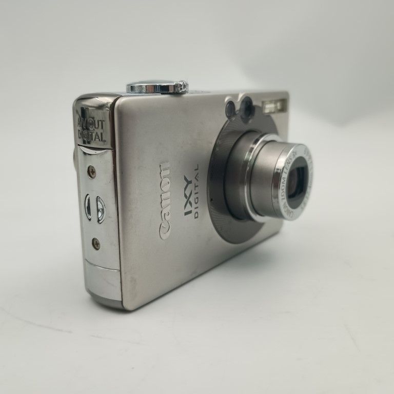 Canon Compact Digital Camera Ixy 55 Silver