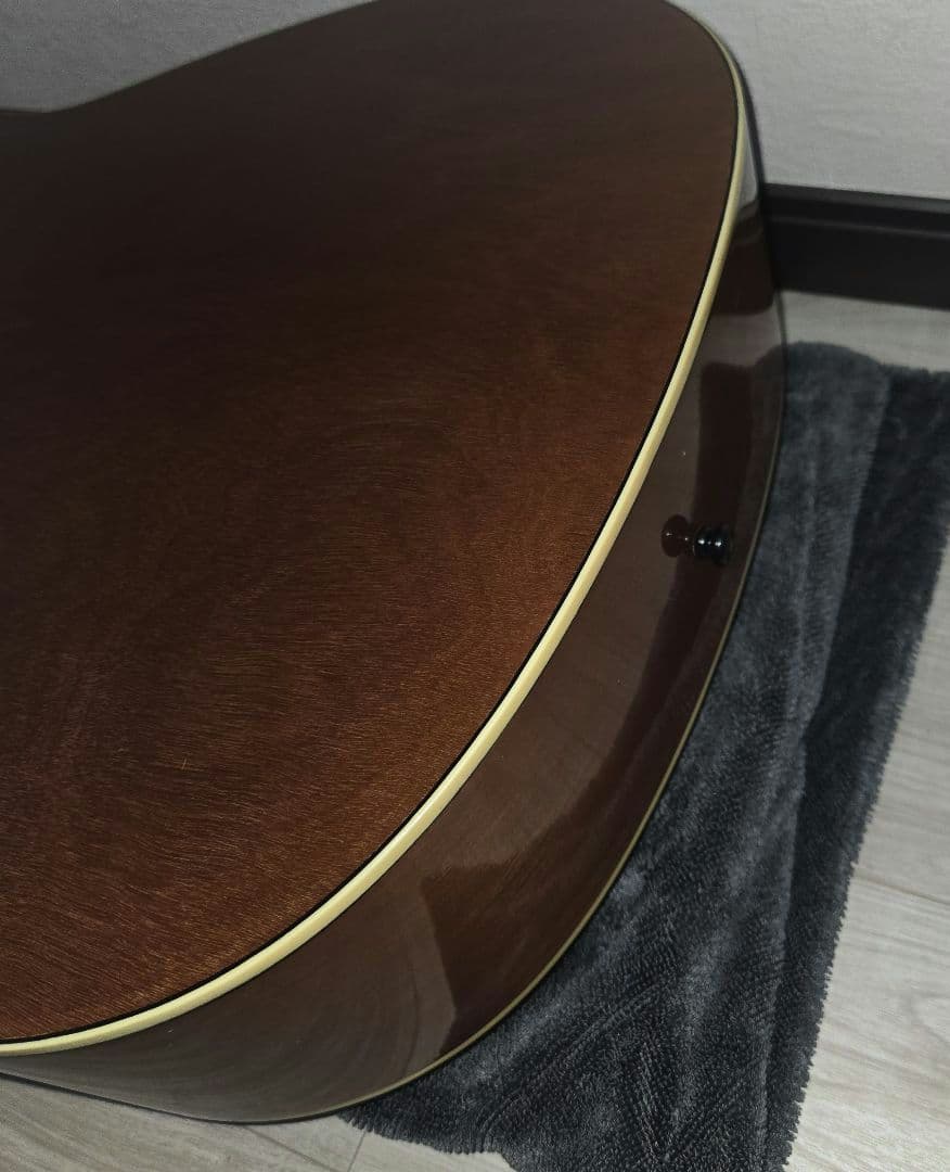 Yamaha Acoustic Guitars F370