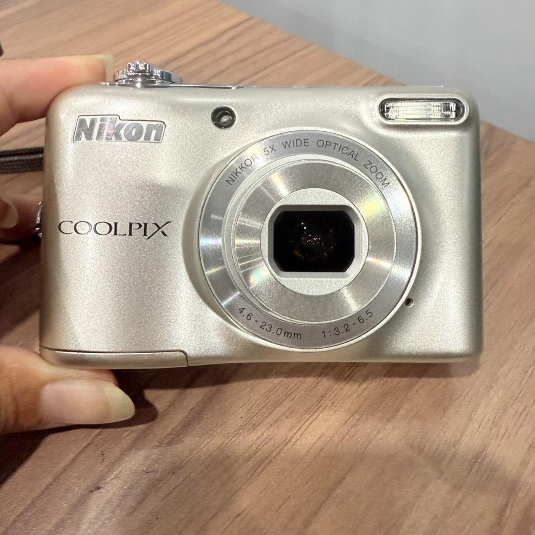 Nikon Compact Digital Cameras Coolpix L32