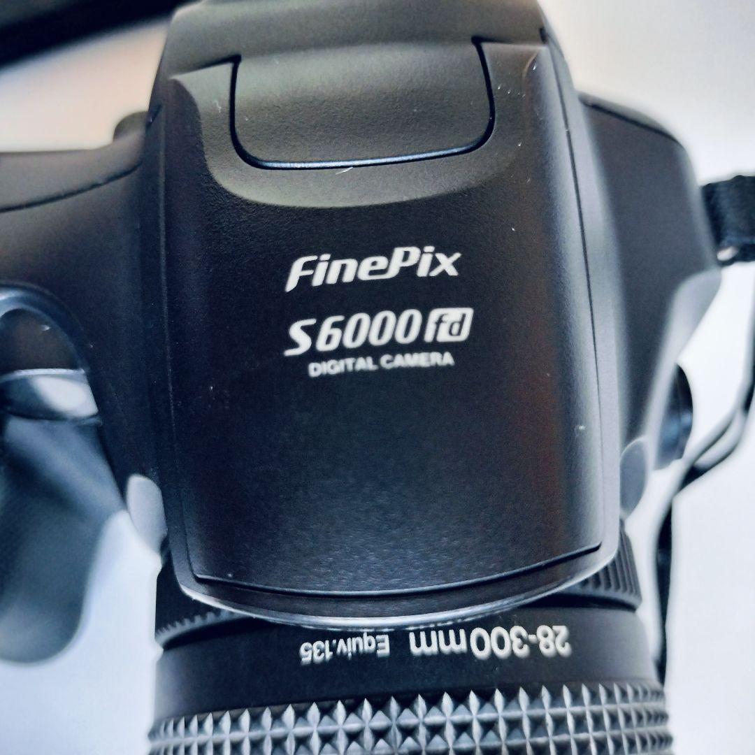 Fujifilm Compact Digital Camera Finepix S6000Fd