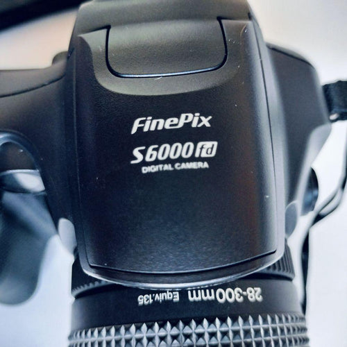 Fujifilm Compact Digital Camera Finepix S6000Fd